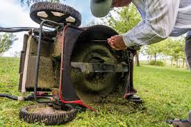 You could possibly still be able to rebuild it at this point, but once it tosses a rod thru the block you may be sol. What To Do If Lawn Mower Makes A Screeching Noise
