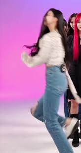 652 likes · 3 talking about this. Aespa Karina Hello82 210526 Youtube Boxevutrfp8 2 3 1 Gif By Tggoulart Gfycat