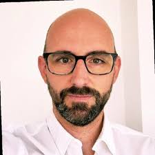 Changement de marque...une grande fierté de rejoindre Porsche Mulhouse. Je  quitte mes fonctions chez Audi en n'y laissant que des ami(e)s, merci à  tous. Un challenge énorme...au boulot!!