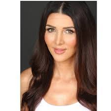 Erin Elmore's Instagram, Twitter & Facebook