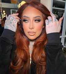 Candy Manley's Instagram, Twitter & Facebook