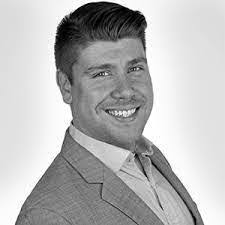 Dina Panagiotou's Instagram, Twitter & Facebook