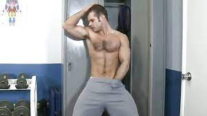 480 x 270 ↔ resolution: Hairy Hunk Masturbating In The Gym Gayfuror Com