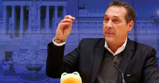 Juli sitzt er auf der anklagebank. The Former Austrian Vice Office Strache Is On Holiday Again In Ibiza