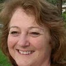 Dinah Farmer's Instagram, Twitter & Facebook