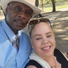 Love it! 26 RS... does anybody use a phone holder? Where did you mount?