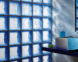 Salle De Bains Optez Pour Les Briques De Verre Brique En Verre Pave De Verre Mur De Blocs De Verre