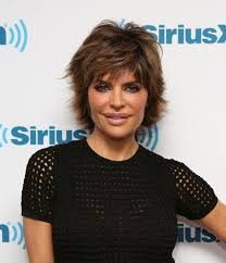 Ladies dont you think tv diva lisa rinnas hairstyles are fancy. 30 Spectacular Lisa Rinna Hairstyles Lisa Rinna Haircut Short Hair Styles Sassy Hair