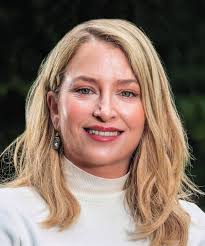 Catherine Mackey.indd