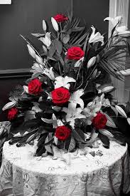 Black White Images Of Flowers Red White And Black Flower Arrangements Black White And Red Floral Arrangement White Floral Arrangements Red Bouquet Wedding Flower Arrangements
