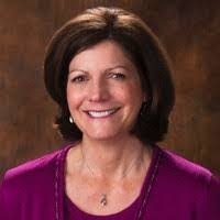 Laura Munro's Instagram, Twitter & Facebook