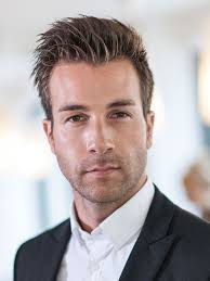 Hairstyles For Men With Thin Hair And Big Forehead Mens Hairstyles Haircuts For Men Cool Mens Haircuts