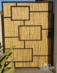 Pagar bambu dulunya menjadi material yang cukup penting dalam desain dan dekorasi rumah. Lingkar Warna 60 Inspirasi Desain Pagar Dari Bambu