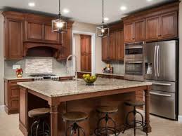 Fabuwood Wellington Cinnamon Kitchen Cabinets Are Elegant Warm And Rich Hued They Will Set T Kitchen Cabinet Remodel Custom Kitchen Cabinets Kitchen Remodel