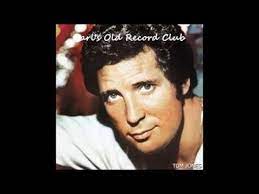 His voice soars into the sky on set me free, and then sinks to the depths of despair on if you go away. Tom Jones Help Yourself Hq Youtube Tom Jones Musiklegenden Sanger