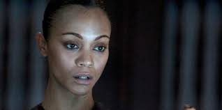 After her performances with the theater group faces, she was in a 1999 episode of law & o. Zoe Saldana Interpreta Assassina No Filme De Acao Colombiana