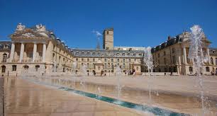 Palais Des Ducs Historical Architecture France Europe France Photos