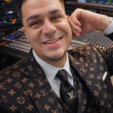 Steve FLowz (@stevenpadillajr) • Facebook