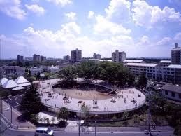Cewek cantik yg lagi jalan jalan nih. 8 Sekolah Dengan Desain Paling Cantik Di Dunia Duh Mupeng Sekolah Di Sana