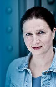 Diana Neumann's Instagram, Twitter & Facebook