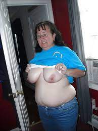 Mom flashing her nice big tits | MOTHERLESS.COM ™