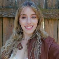 Renee Peterson's Instagram, Twitter & Facebook