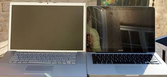 I absolutely, positively need the reflection free experience of a matte screen. Oh No It S Glossy Apple S Redesigned Macbook And Macbook Pro Thoroughly Reviewed