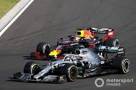 Em um dos circuitos mais difíceis do campeonato mundial, o #hungariangp vai ser um desafio e tanto para max verstappen e sergio perez ️quem aí. F1 Hamilton Supera Verstappen E Vence Gp Da Hungria