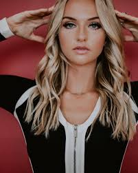 Haley Reynolds's Instagram, Twitter & Facebook