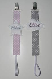 Lot De 2 Attaches Tetine Sucette Etoile Nuage Mauve Gris Personnalisees Brodees Au Prenom De Lenfant Fabrication Handmade Baby Gifts Baby Couture Diy Couture