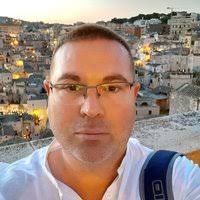 PDF) Life and Death in Damascus: the material culture of Venetians in the  Syrian capital in the mid-fifteenth century