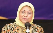 Selain itu, jokowi melakukan pergeseran nama lama untuk menjabat posisi baru. Isu Reshuffle Kabinet Mencuat Kinerja Menaker Ida Fauziyah Disorot Pikiran Rakyat Com