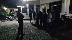 Anna jobling dalang video arak? Gadis Remaja Bersama Rekannya Tertangkap Sedang Menenggak Miras Bangka Pos