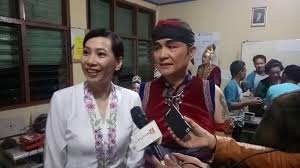 Itu identitas yang sudah terlanjur melekat kepadanya selama 44 tahun dalam laman wikipedia, baik berbahasa inggris atau indonesia, juga tercantum nama susi susanti, bukan susy susanti. Jadi Wni Mantan Rival Susi Susanti Asal China Ini Tak Peduli Dicap Pengkhianat 2 Tribun Lampung
