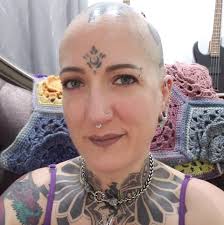 Haircut services at Cut Above in Bartlett TN