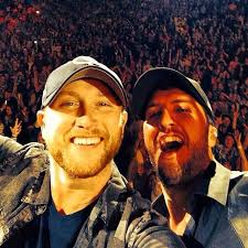 Jackie Escobar (@je5841)