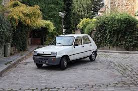 Image result for Gris 1982 Renault