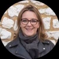 Florence Lambert's Instagram, Twitter & Facebook