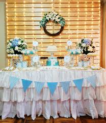 Excelentes ideas de decoracion con globos para bautizos, centros de mesa, figuras salones adornos angeles figuras y regalos para ti entra y ¿como adornar un salón para bautizo? Todo Lo Que Tienes Que Saber Para Organizar Un Bautizo Mamaprimeriza Blog El Comercio Peru