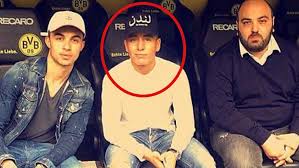 Güney, yusuf fehmi genç'e tam altın, melihcan günay'a ise yarım altın hediye etti. Joshua Vs Emre Mor Ayni Sapkayi Giydi Ortalik Isid Yakistirmasi Ile Calkalandi Trajikomik Boks Haberleri Fight Club Turkiye