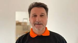 Byddai cau campws Coleg Sir Gâr yn ergyd i Rydaman'