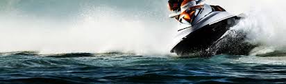 Es gibt verschiedene möglichkeiten, den eigenen urlaub zu gestalten. Jetski Fahren Riga Pissup Reisen