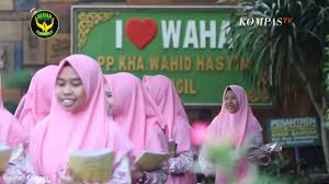 Wahid hasyim didirikan sebagai bentuk nyata dari pengabdian tersebut di bidang pendidikan formal berbasis islam yang menekankan pada pendidikan karakter kurikulum di sd islam tebuireng awh menggunakan kurikulum sekolah dasar pembelajaran tematik terpadu tahun 2013. Profil Pp Kha Wahid Hasyim Bangil Source Kompas Tv Youtube