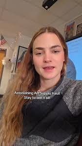 Natalie Hefner Art Year in Review… art supply donation edition! Each  purchase you make helps me give back to local art students in my community.  Thank you for supporting my art! #nataliehefnerart #