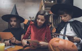Zum essen aus eiern augäpfel gestalten #halloween #food #halloweenfood #halloweenrecipes. Halloween Feiern Mit Kindern Deko Kostume Und Rezepte