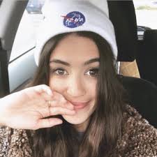 Kaitlyn Soares's Instagram, Twitter & Facebook