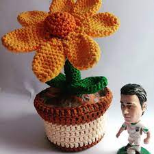 Jual bros rajut dengan harga rp4.923 dari toko online 1hijrahku, jakarta pusat. Souvenir Rajut Bunga Matahari Rp 35 000 Souvenir Souvenirmurah Souvenirunik Souvenirpernikahan Rajutan Cinderamat Amigurumi Pattern Crochet Crochet Hats