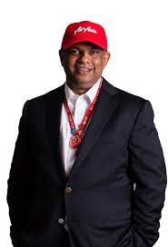 Menurut tan sri tony fernandes, beliau melamar isterinya di tempat pertemuan mereka. Airasia Group Berhad Investor Relations Tan Sri Tony Fernandes