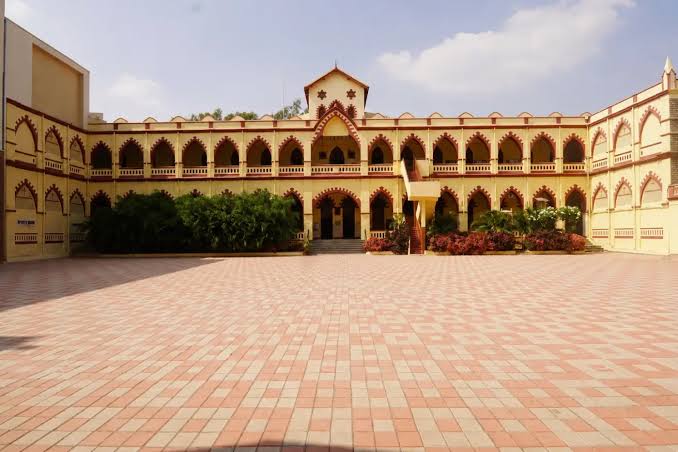 Sacred Heart Girls' High School