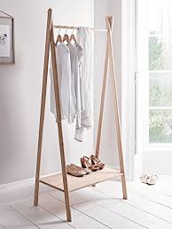 How To Make More Clothes Storage By Doing Less Kleiderregal Kleiderstange Hangende Kleidung
